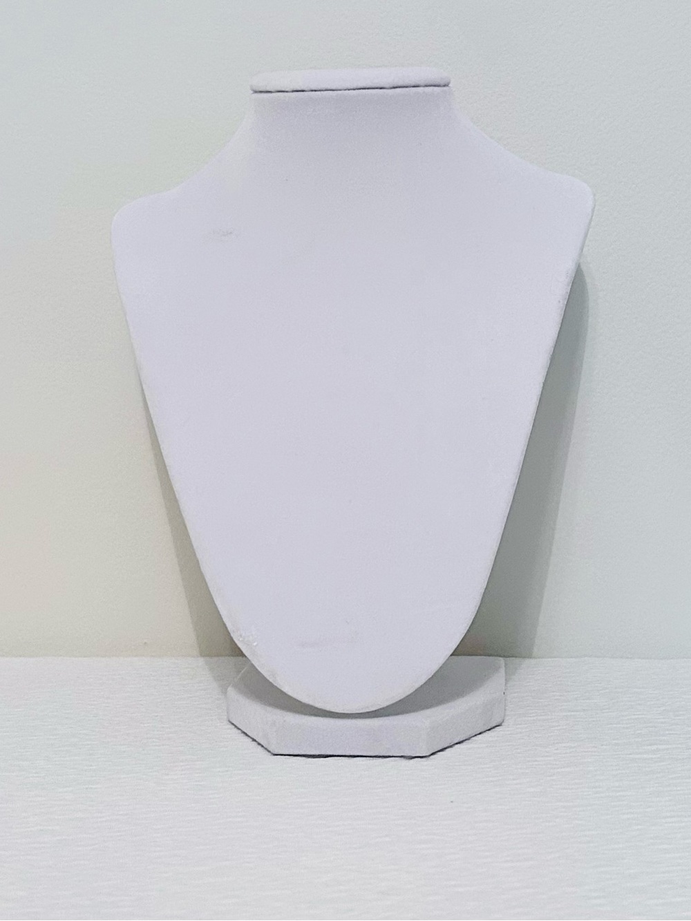 Classic White Necklace Display Bust for Women Jewelry